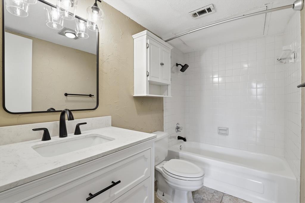 5616 Preston Oaks Road, Unit 404 Dallas, TX 75254 - Photo 27 of 34 12'11" x 11'7"