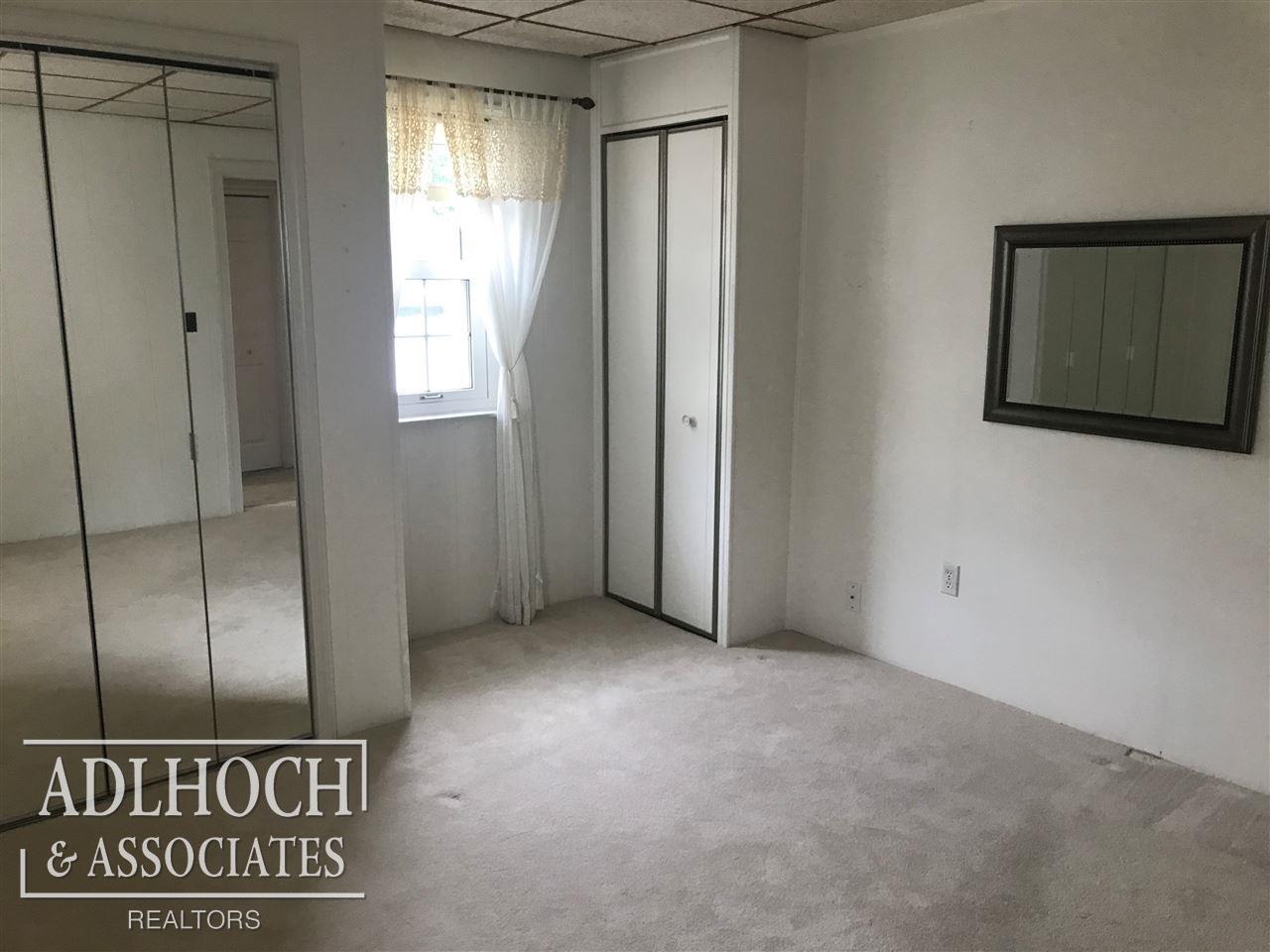 116 Muir Road Grosse Pointe, MI 48236 - Photo 11 of 28 50023027-10.JPG
