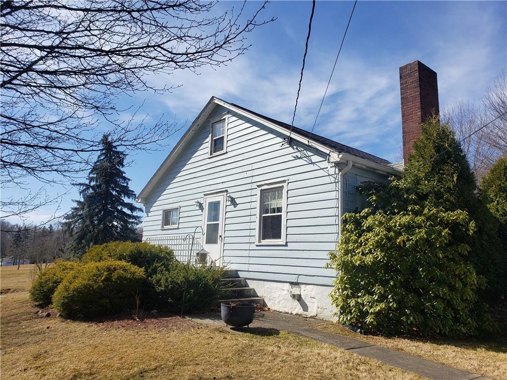 3116 Old Pittsburgh Road New Castle, PA 16101 - Photo 3 of 16 Gallery Image 3