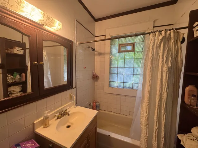 $489,000 | 2579 North Frederick Avenue, Unit 2581, Milwaukee, WI 53211