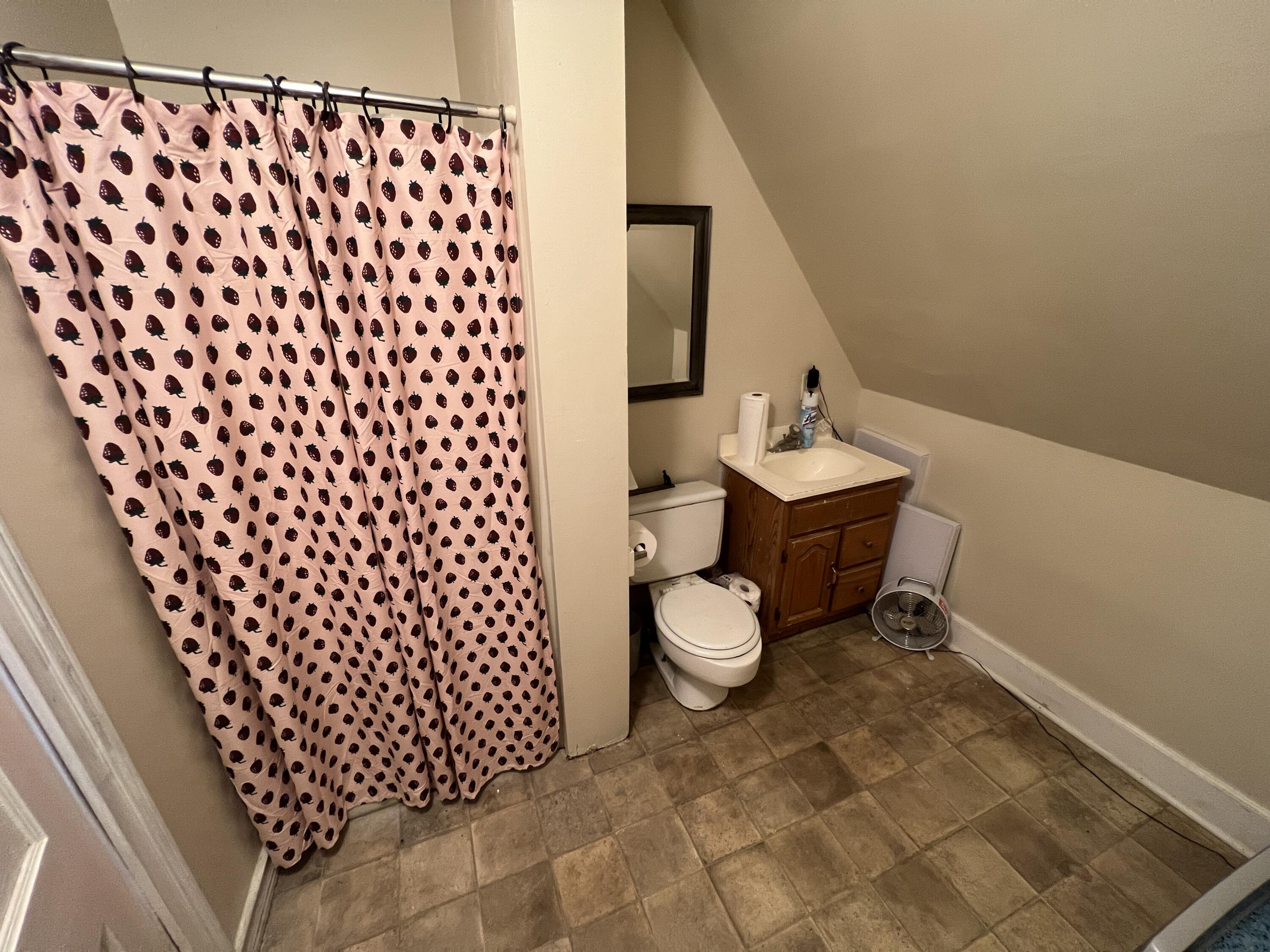 2579 North Frederick Avenue, Unit 2581 Milwaukee, WI 53211 - Photo 25 of 26 3rd Floor