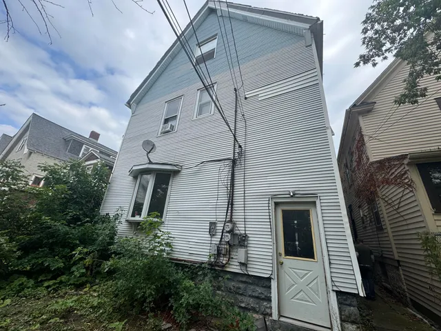 $489,000 | 2579 North Frederick Avenue, Unit 2581, Milwaukee, WI 53211