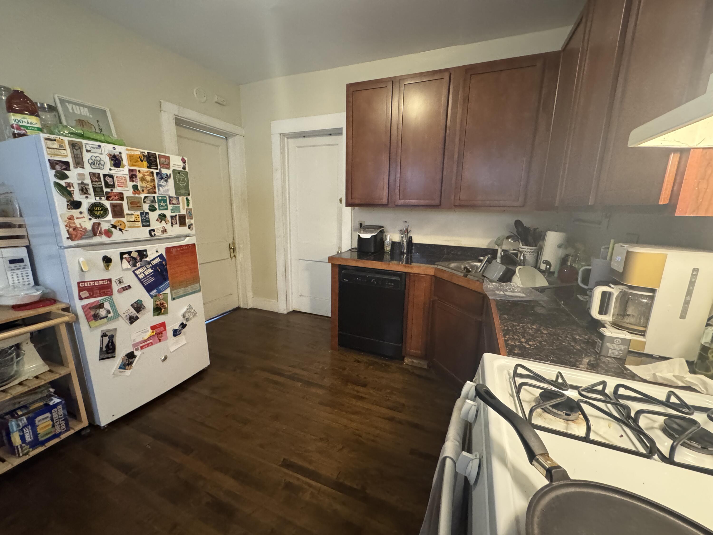 2579 North Frederick Avenue, Unit 2581 Milwaukee, WI 53211 - Photo 5 of 26 Lower