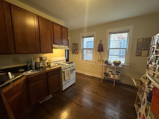 $489,000 | 2579 North Frederick Avenue, Unit 2581, Milwaukee, WI 53211