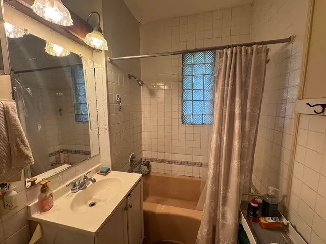 $489,000 | 2579 North Frederick Avenue, Unit 2581, Milwaukee, WI 53211