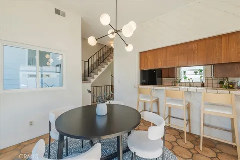 $999,000 | 2110 Carnegie Lane, Unit 3, Redondo Beach, CA 90278