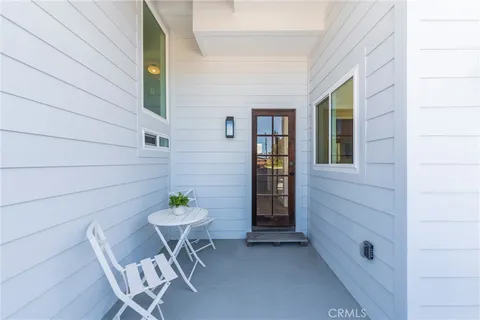 $999,000 | 2110 Carnegie Lane, Unit 3, Redondo Beach, CA 90278