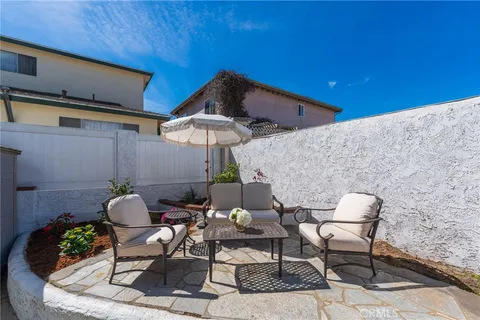 $999,000 | 2110 Carnegie Lane, Unit 3, Redondo Beach, CA 90278