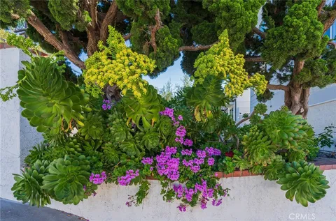 $999,000 | 2110 Carnegie Lane, Unit 3, Redondo Beach, CA 90278