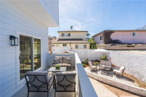$999,000 | 2110 Carnegie Lane, Unit 3, Redondo Beach, CA 90278