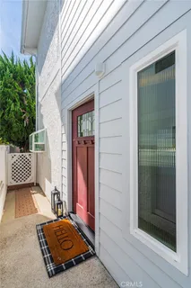 $999,000 | 2110 Carnegie Lane, Unit 3, Redondo Beach, CA 90278