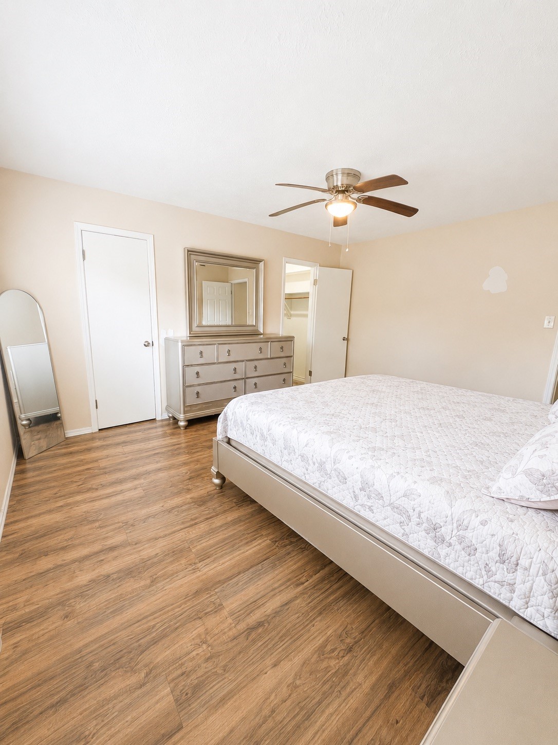 8419 Avington Road La Porte, TX 77571 - Photo 16 of 39