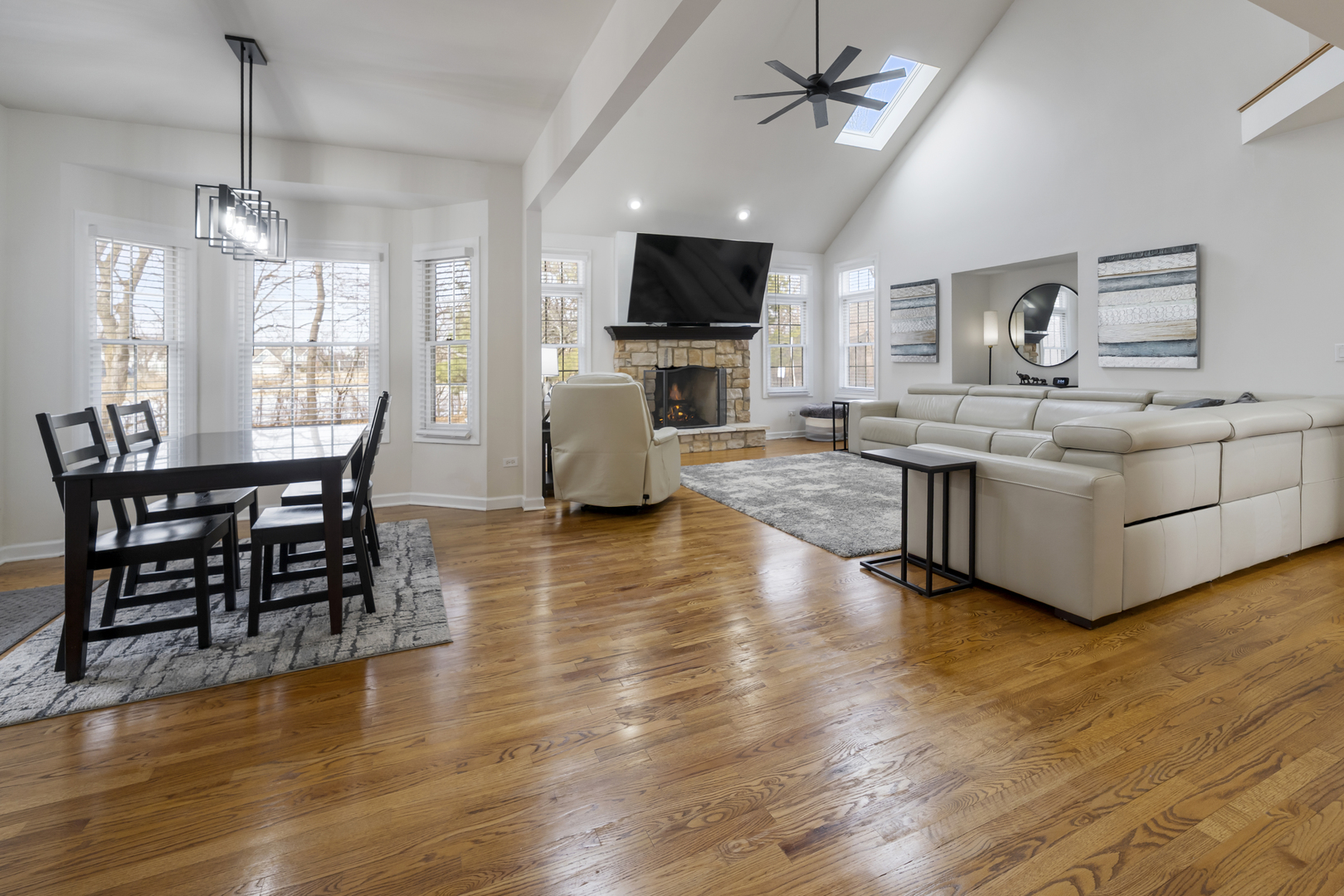 527 Ridgelawn Trail Batavia, IL 60510 - Photo 6 of 36