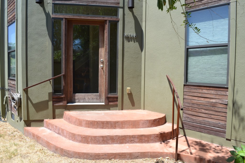 1038 East 43rd Street, Unit B Austin, TX 78751 - Photo 1 of 1 Property entrance with stucco siding