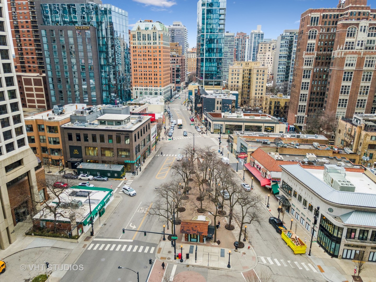 1000 North State Street, Unit 13 Chicago, IL 60610 - Photo 32 of 45 a picture of city view