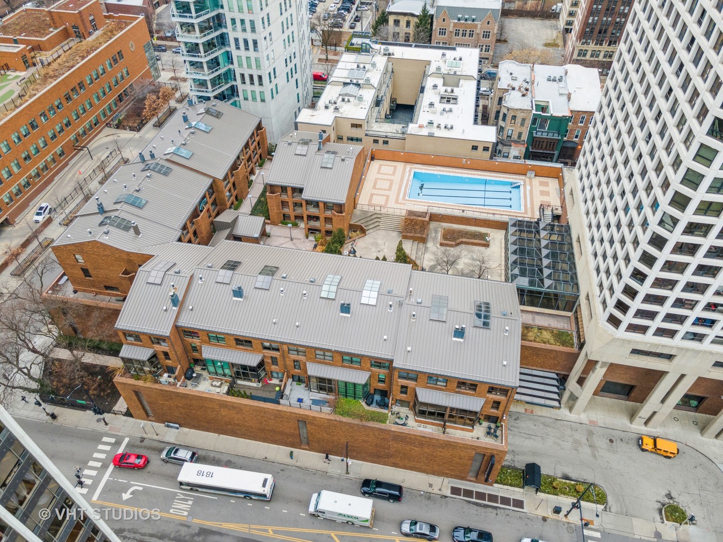 1000 North State Street, Unit 13 Chicago, IL 60610 - Photo 33 of 45 an aerial view of a city