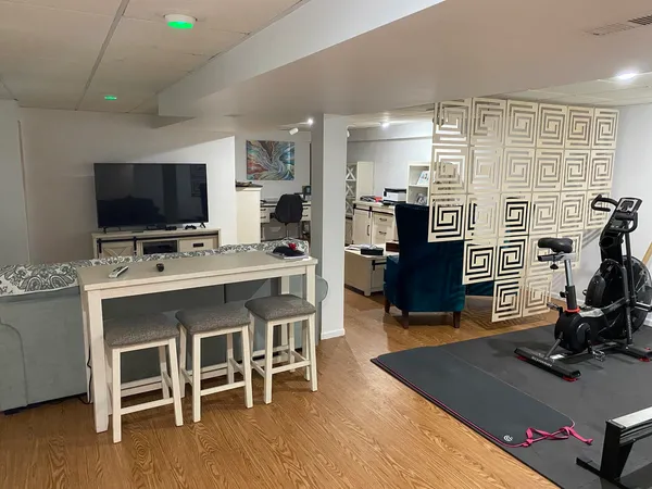 $3,300 | 950 Sweetflower Drive, Hoffman Estates, IL 60169
