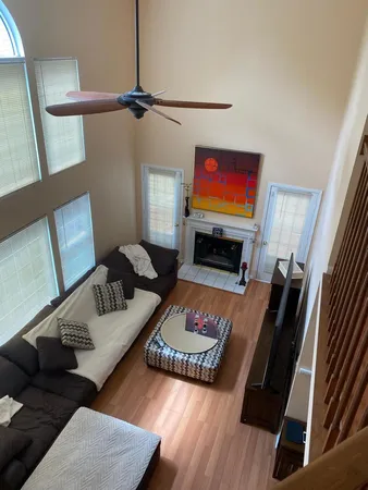 $3,300 | 950 Sweetflower Drive, Hoffman Estates, IL 60169