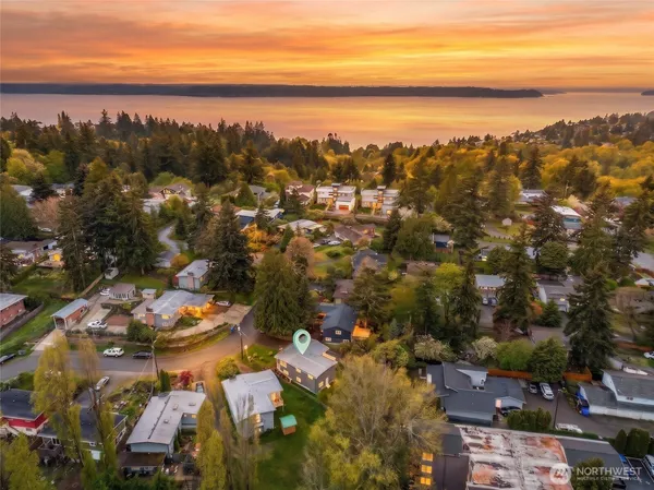 $710,000 | 1300 Southwest 125th Place, Seattle, WA 98146