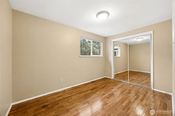 $710,000 | 1300 Southwest 125th Place, Seattle, WA 98146