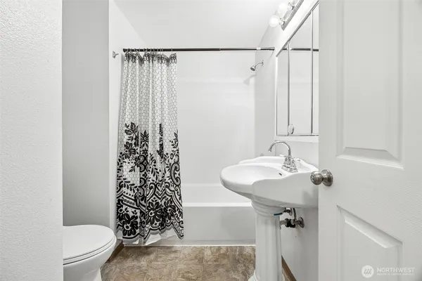 $710,000 | 1300 Southwest 125th Place, Seattle, WA 98146