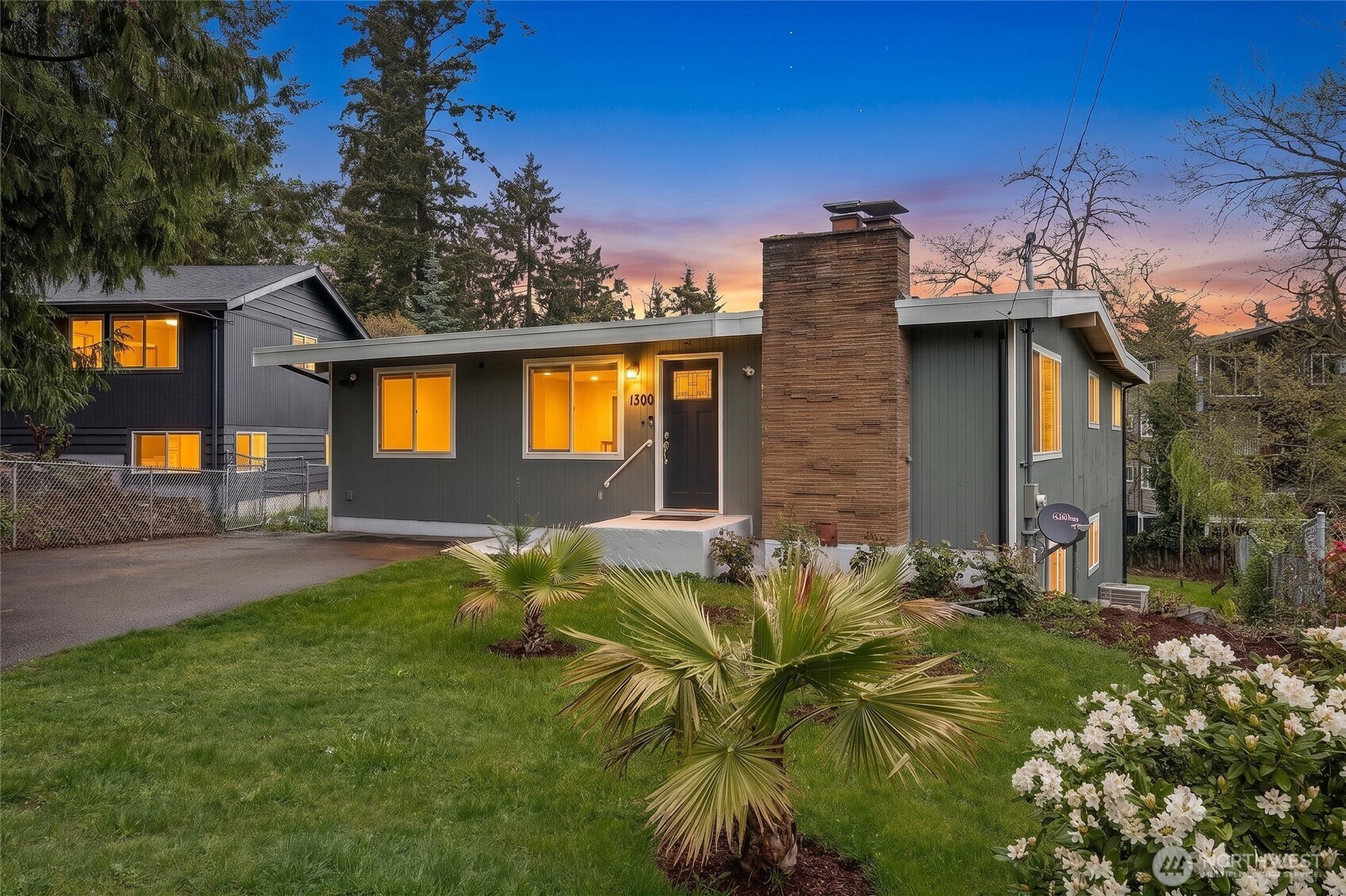 1300 Southwest 125th Place Seattle, WA 98146 - Photo 2 of 31