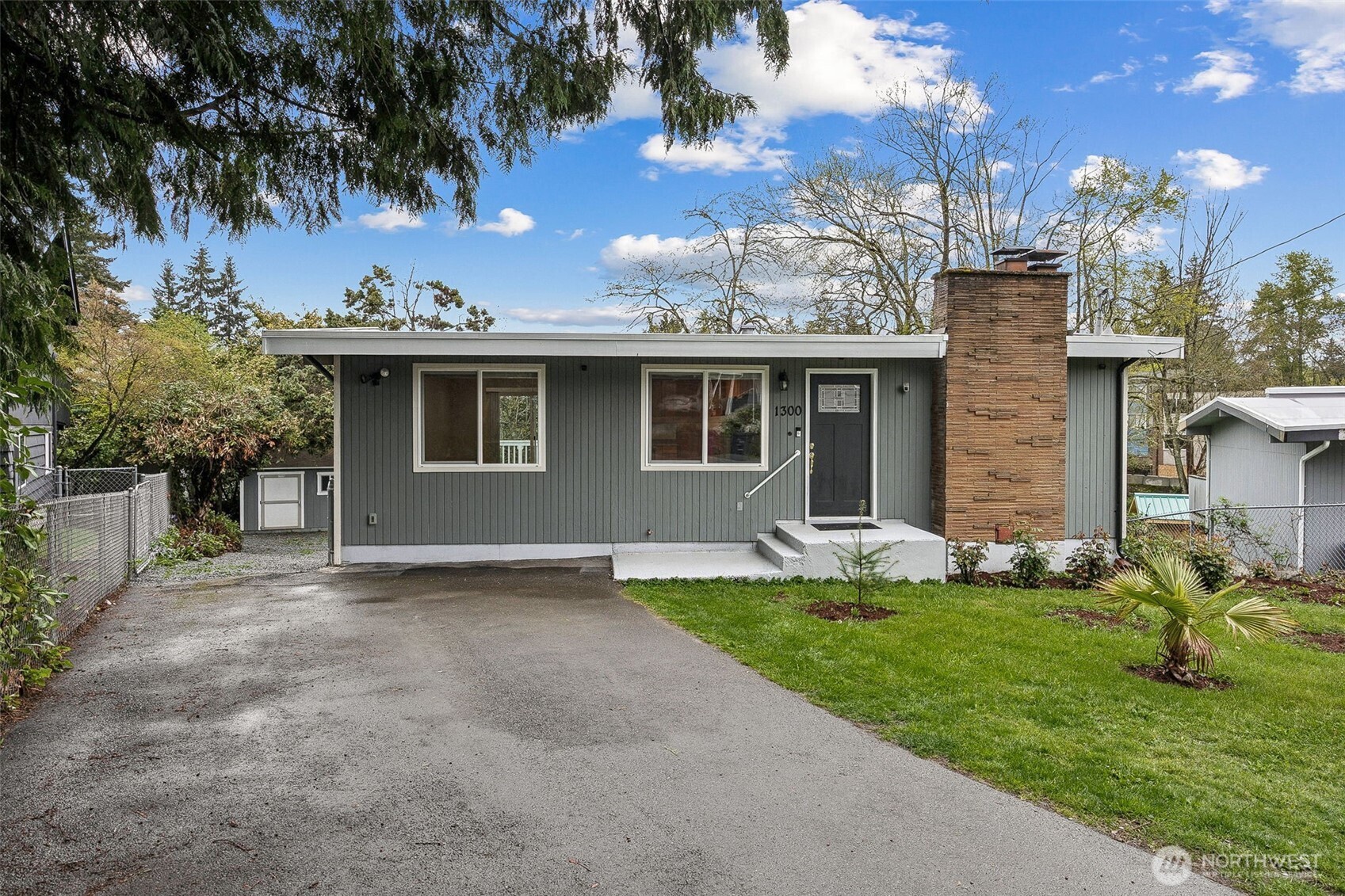 1300 Southwest 125th Place Seattle, WA 98146 - Photo 26 of 31