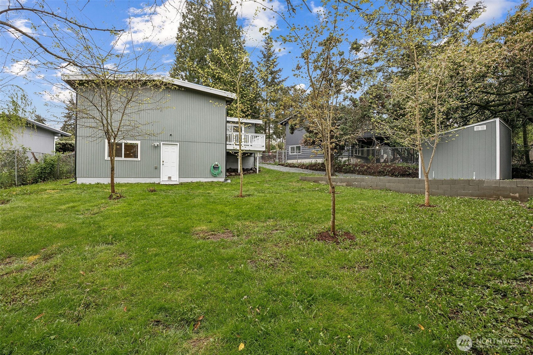 1300 Southwest 125th Place Seattle, WA 98146 - Photo 29 of 31