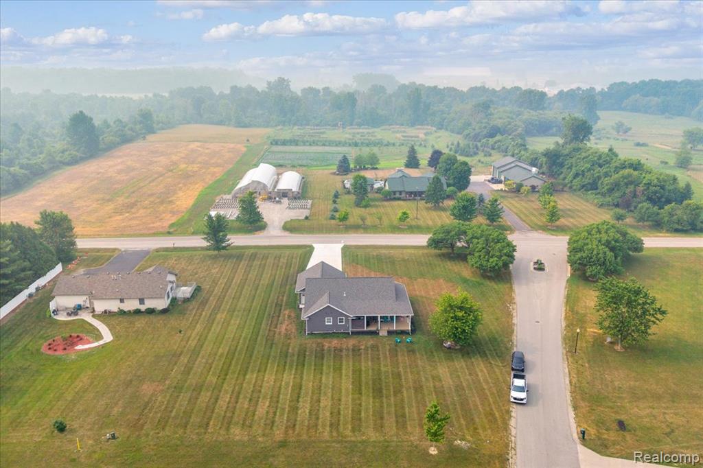 271 East Harrington Road Croswell, MI 48422 - Photo 29 of 37 Gallery Image 29