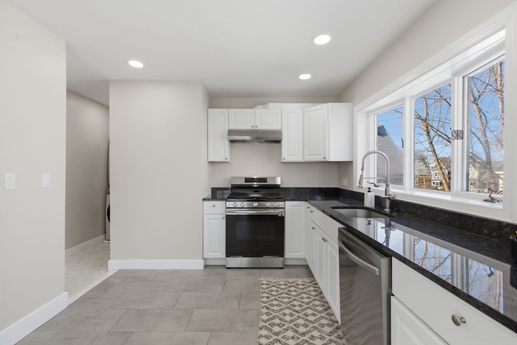 15 South Fairview Street, Unit 3 Boston, MA 02131 - Photo 2 of 42