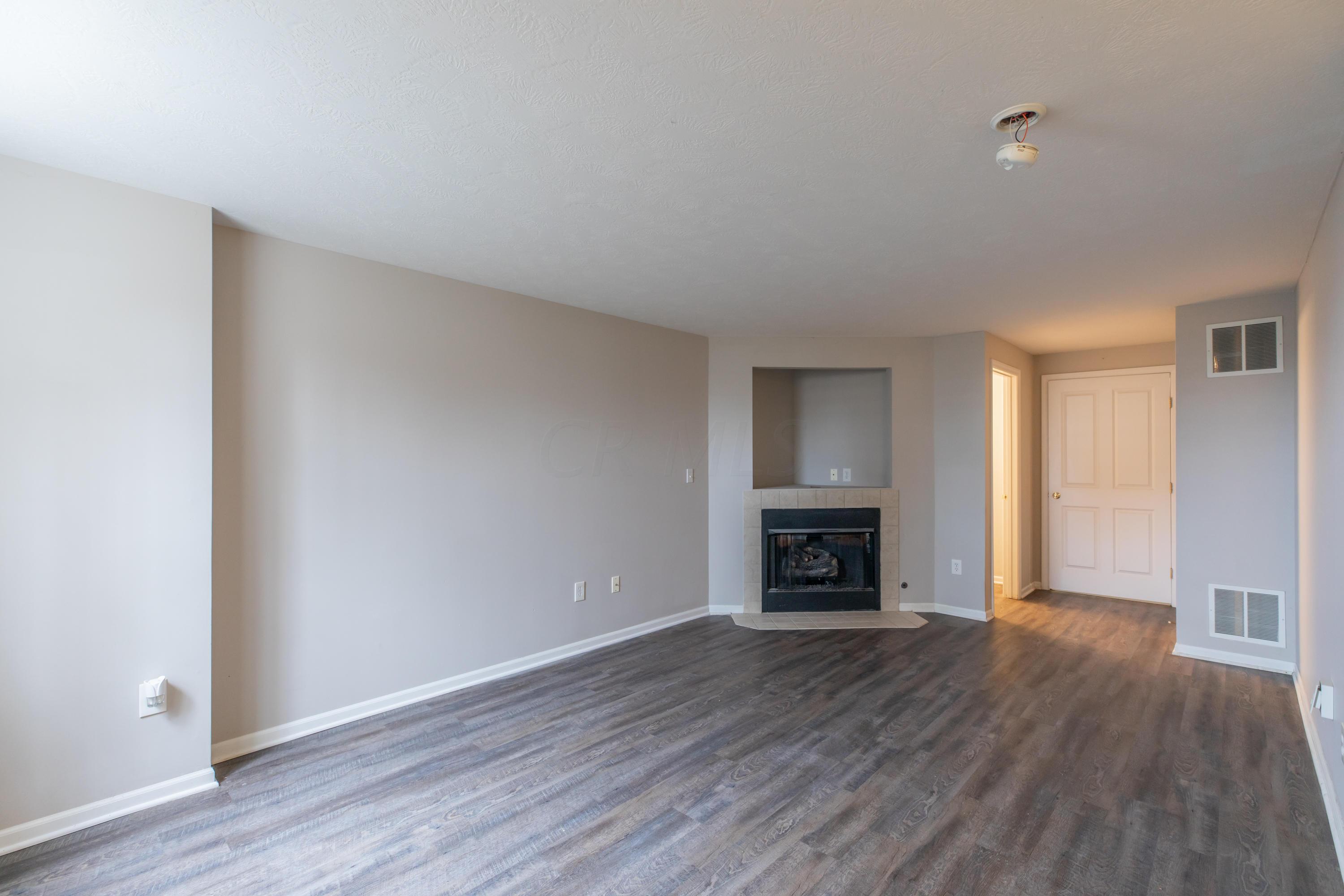 635 Lazelle Road Columbus, OH 43081 - Photo 12 of 15