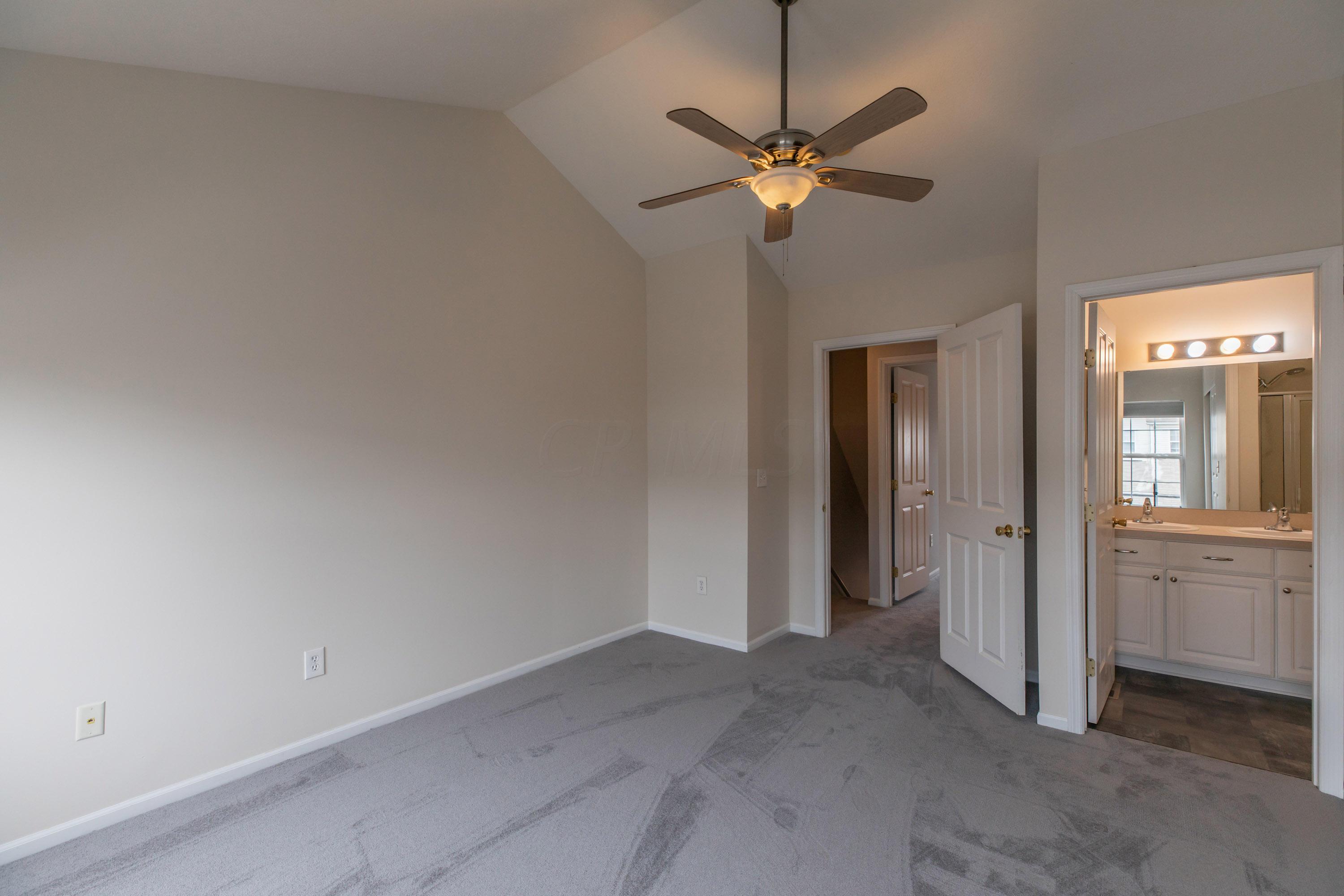 635 Lazelle Road Columbus, OH 43081 - Photo 5 of 15
