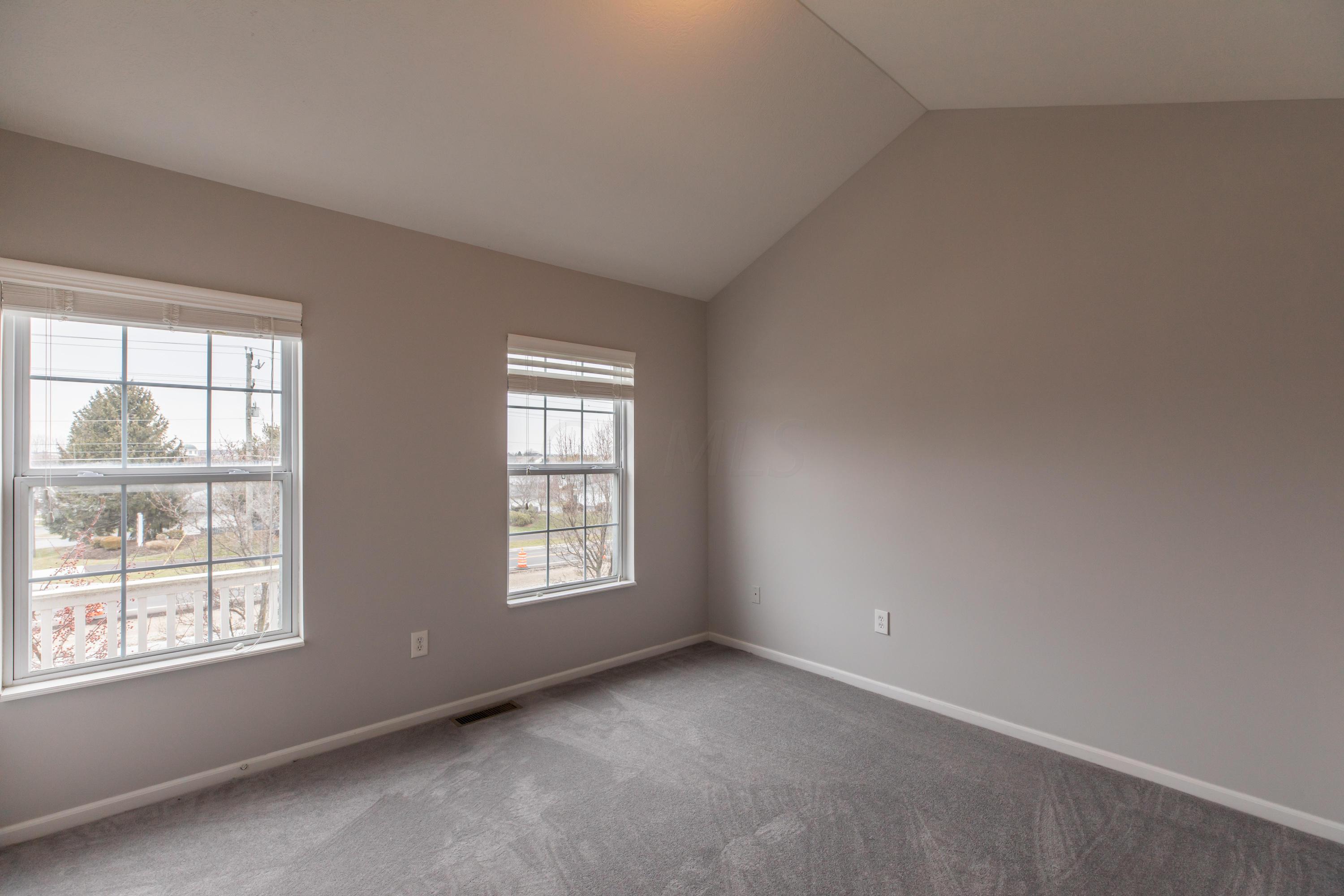 635 Lazelle Road Columbus, OH 43081 - Photo 9 of 15
