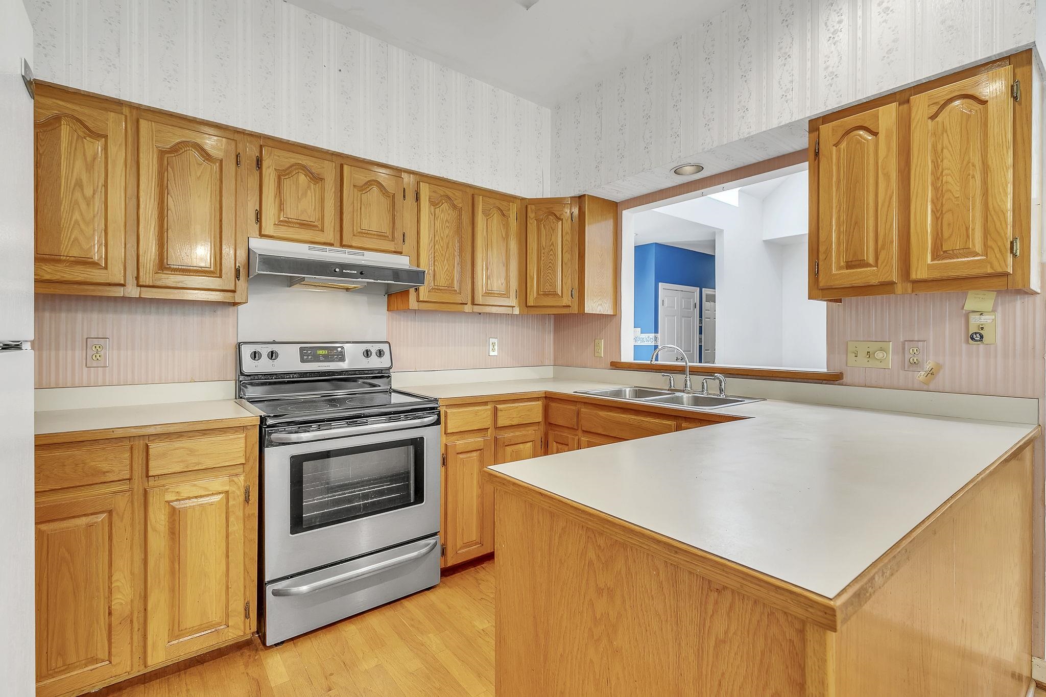 367 Ridgewood Drive Daphne, AL 36526 - Photo 30 of 71 Kitchen
