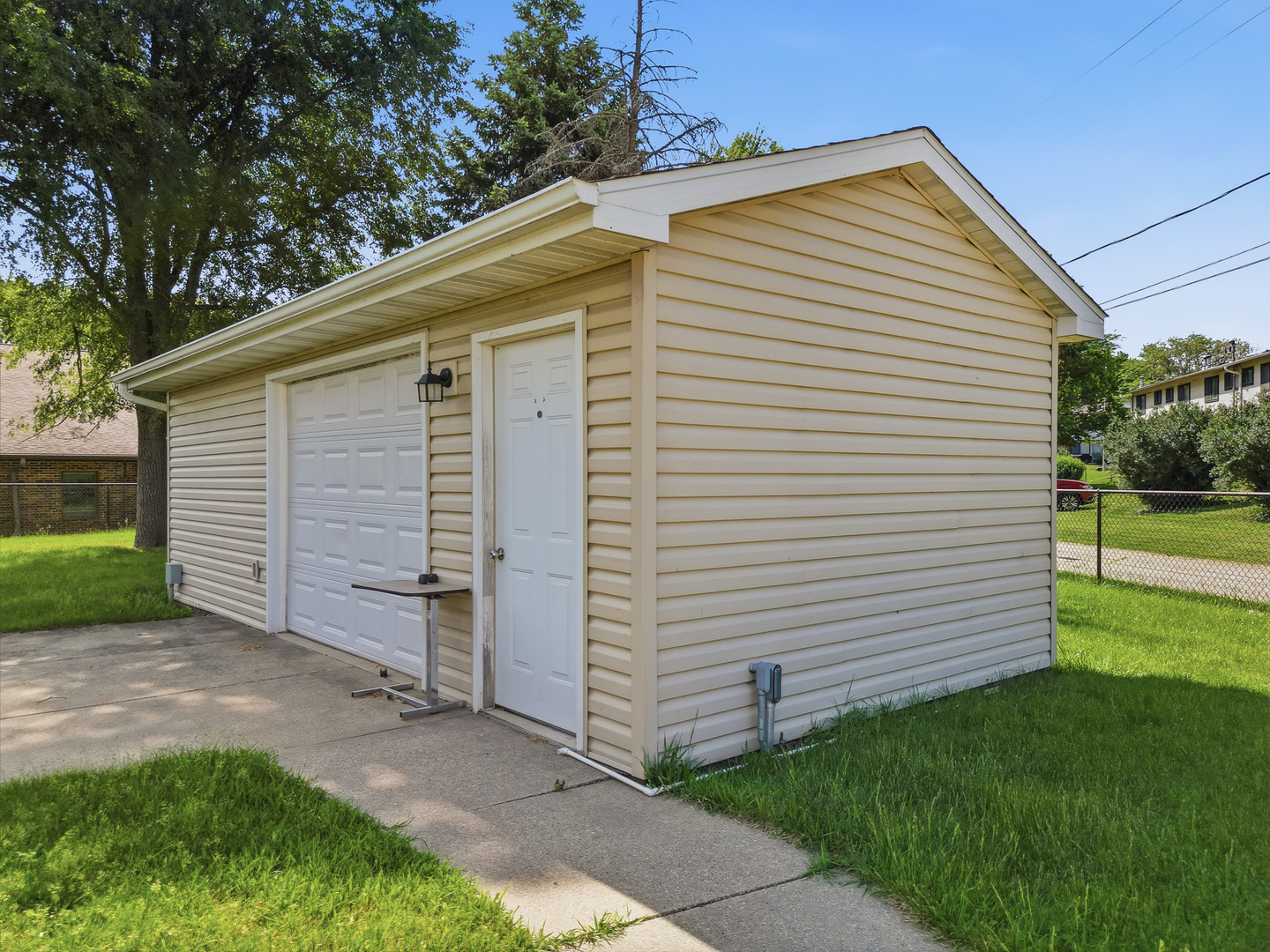 2601 Woodlawn Road Sterling, IL 61081 - Photo 8 of 43