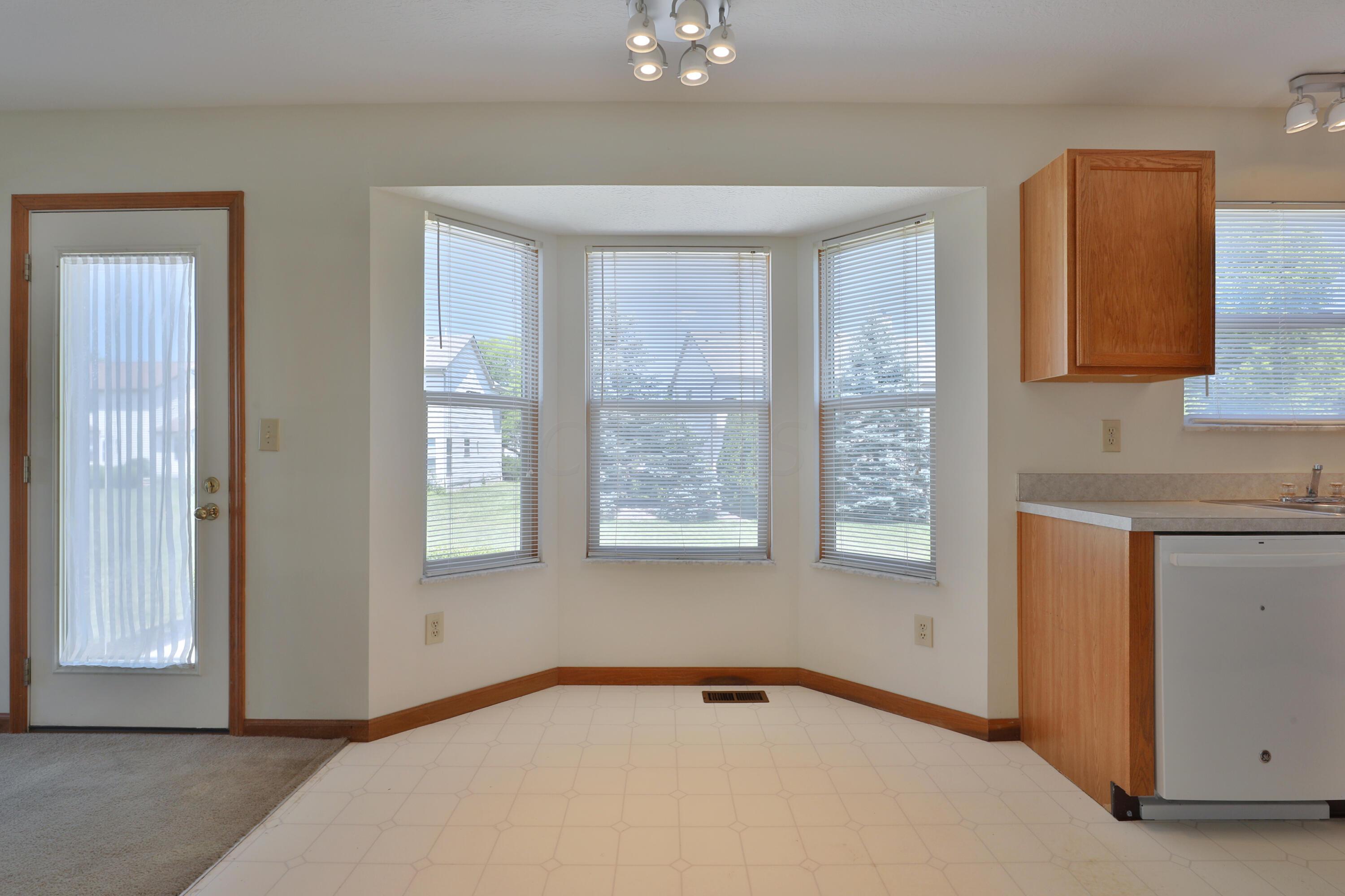 5958 Rings Road Dublin, OH 43016 - Photo 18 of 50 5958-Rings-19