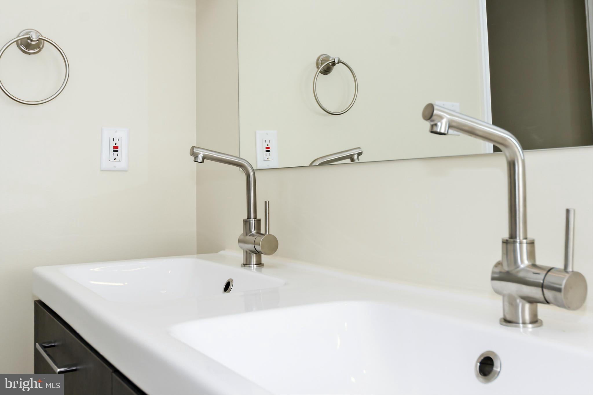 10919 Swansfield Road Columbia, MD 21044 - Photo 13 of 30 Bath (Master)