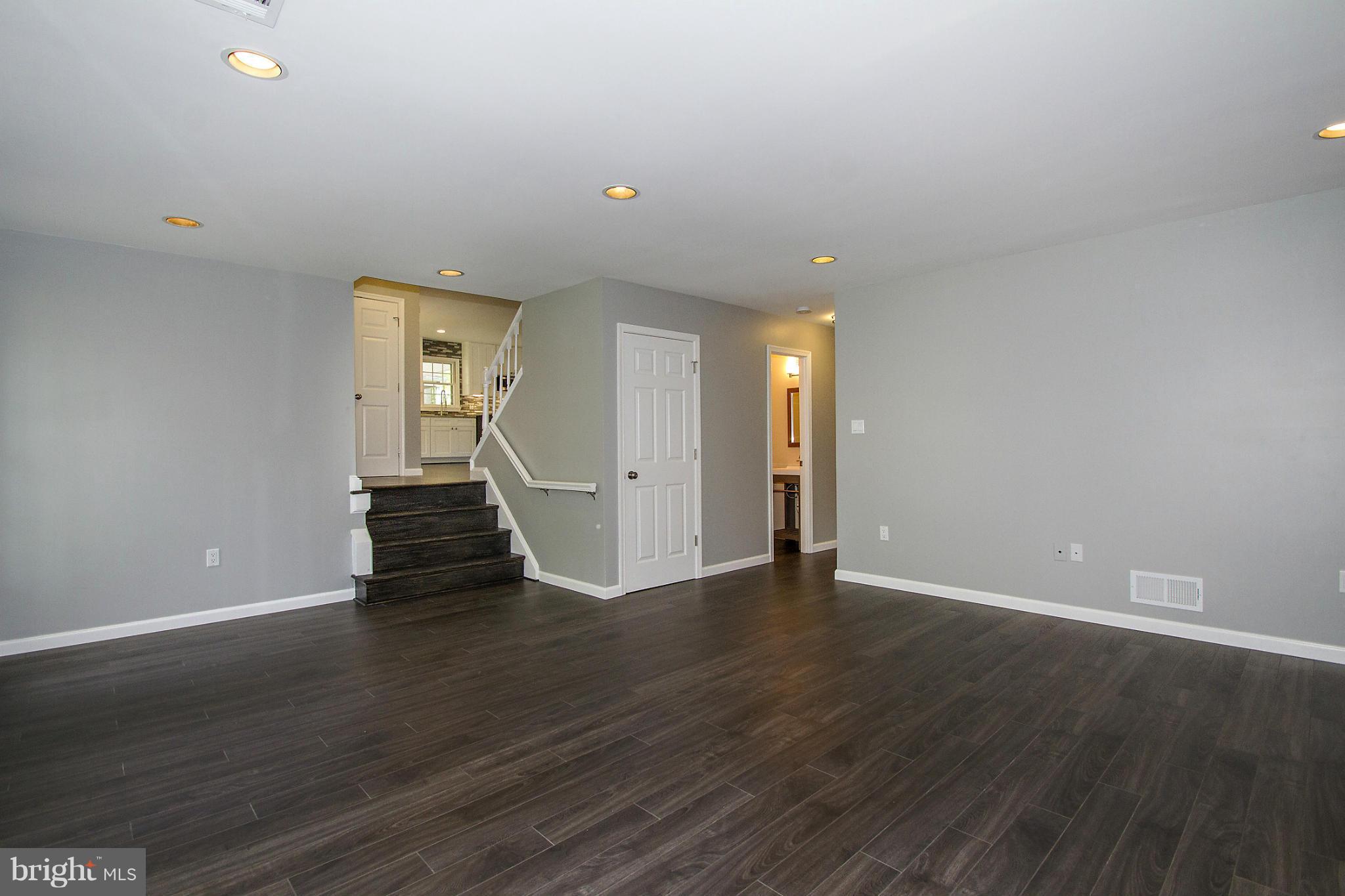 10919 Swansfield Road Columbia, MD 21044 - Photo 8 of 30 Family Room
