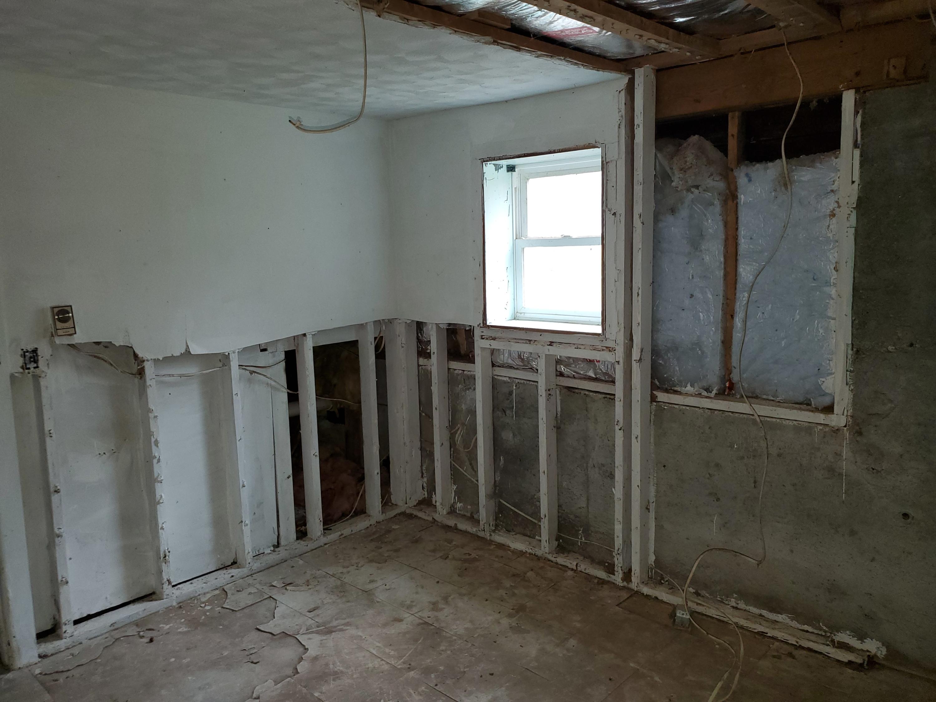 442 Hollis Road Dayton, ME 04005 - Photo 14 of 17 20191107_090800