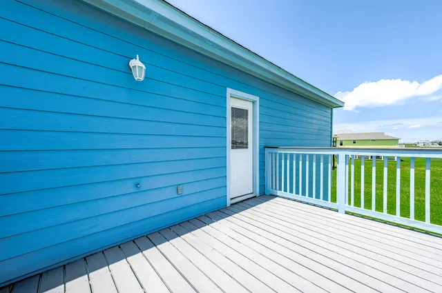 a view of a outdoor space