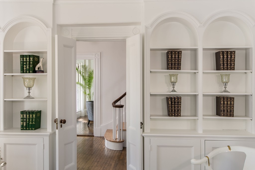 310 Main Street Concord, MA 01742 - Photo 9 of 30