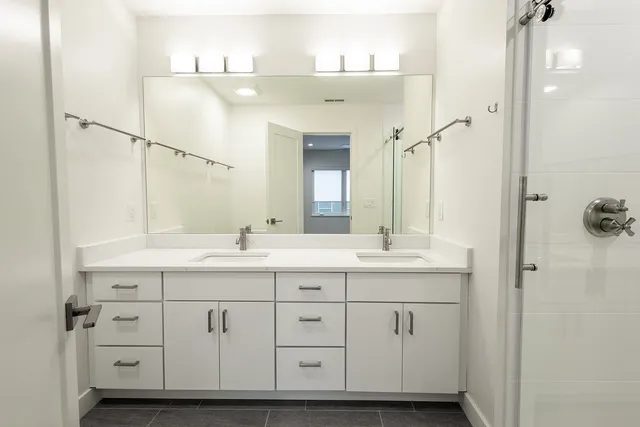 $379,500 | 810 7th Street, Columbus, IN 47201