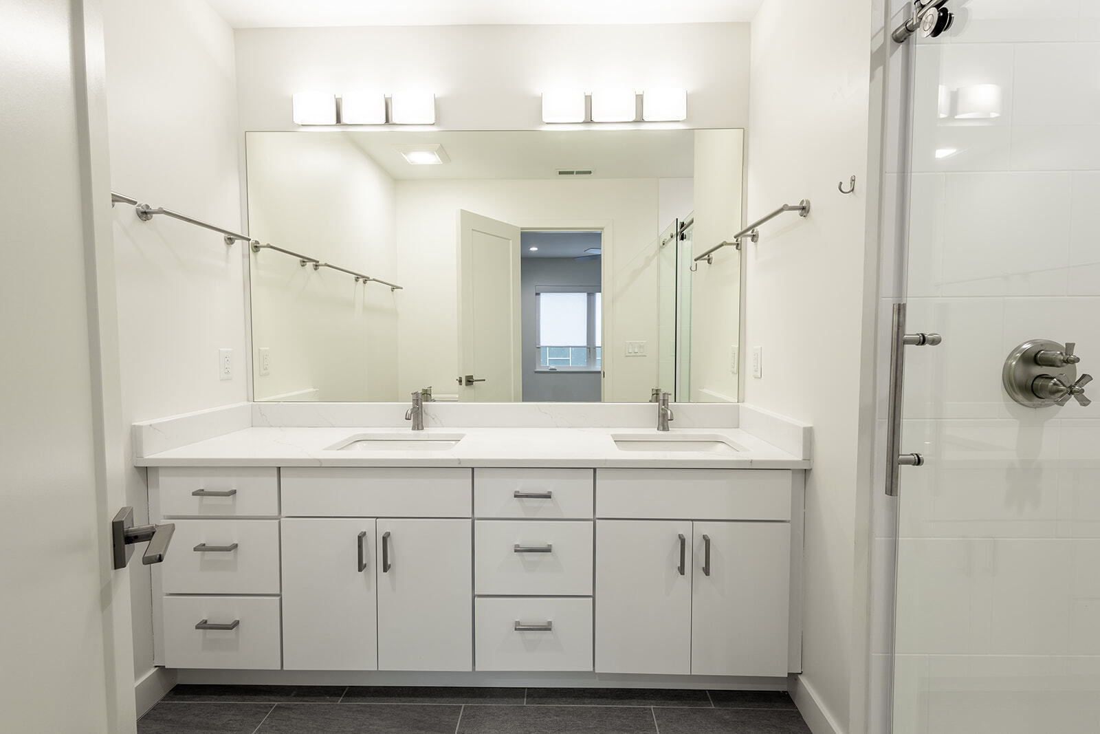 810 7th Street Columbus, IN 47201 - Photo 7 of 23