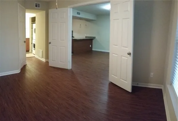 $1,200 | 7685 Northcross Drive, Unit 906, Austin, TX 78757