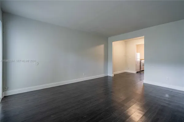 $1,525 | 7311 Byron Avenue, Unit 11, Miami Beach, FL 33141