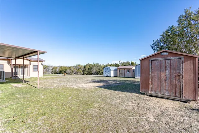 $1,900 | 907 Neptune Drive, Granbury, TX 76049