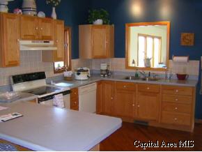 13975 Finney Road Girard, IL 62640 - Photo 3 of 9