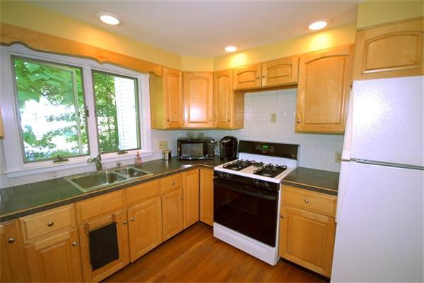 19 Cuba Street Andover, MA 01810 - Photo 8 of 26 Gallery Image 8
