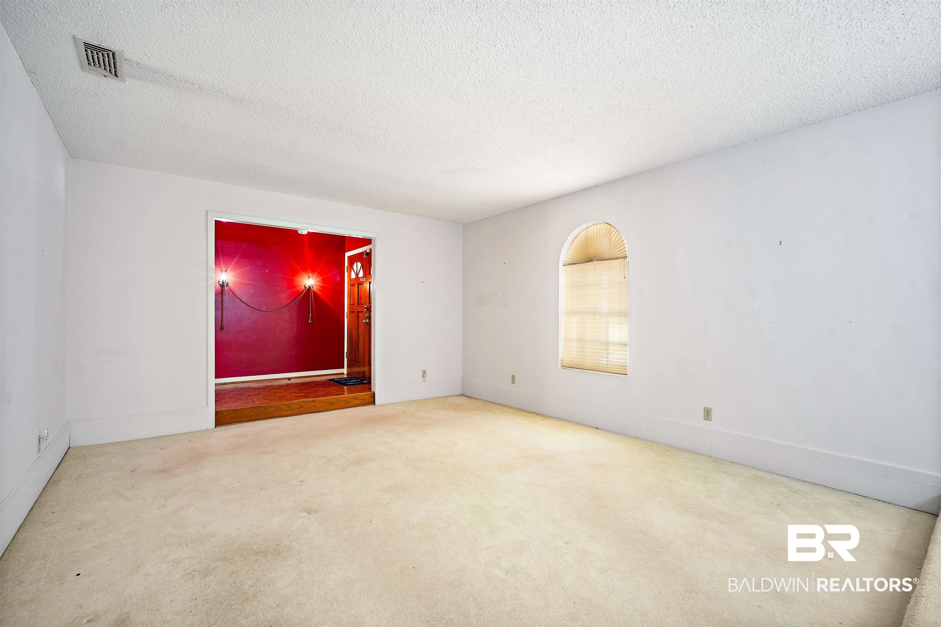 5559 Woodside Drive North Mobile, AL 36608 - Photo 15 of 28 Living Room