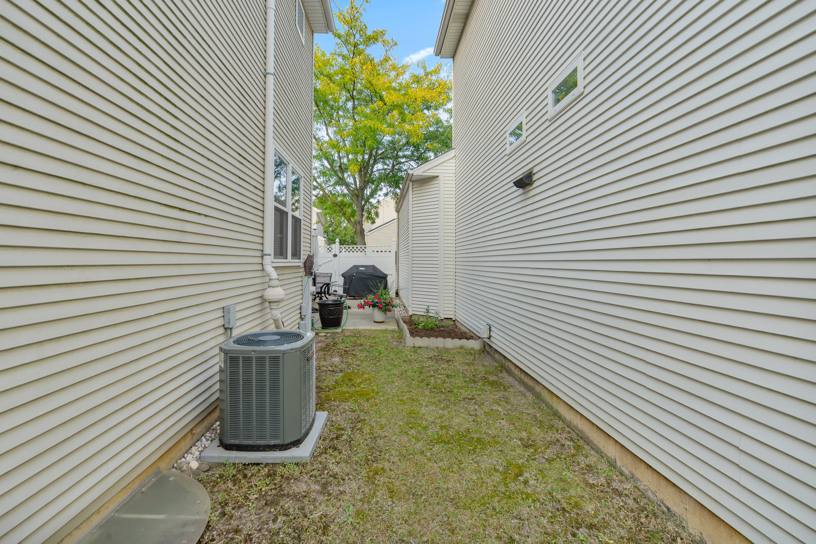 87 Freesia Drive Romeoville, IL 60446 - Photo 30 of 48 Gallery Image 30